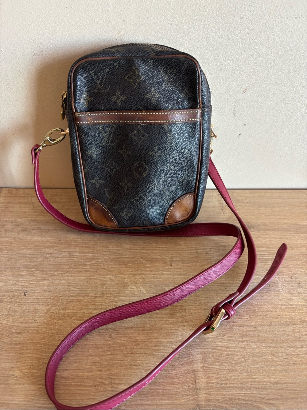 Authentic Louis Vuitton monogram crossbody